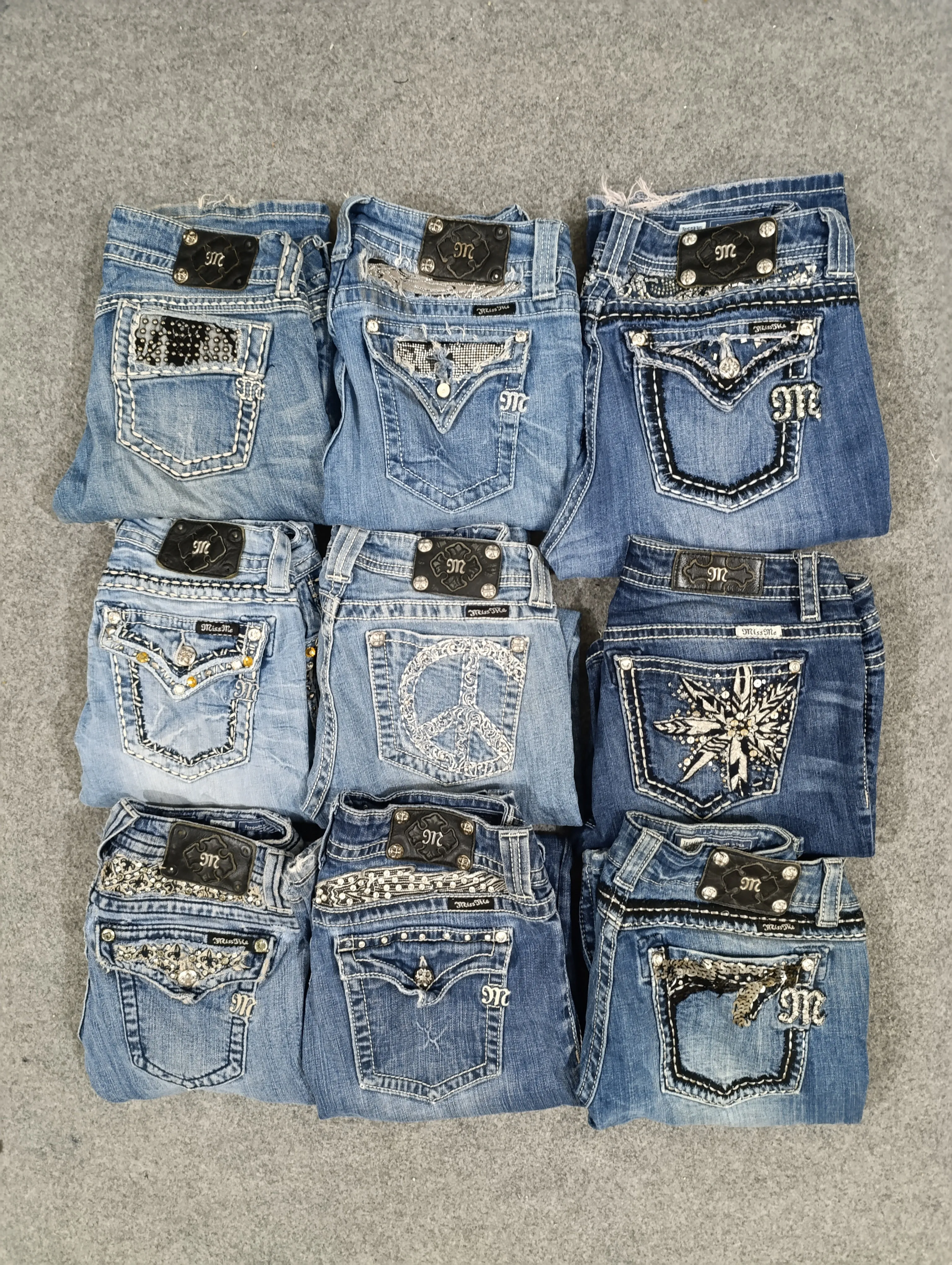 #98 Ladies Y2K Miss Me Flared Jeans -17
