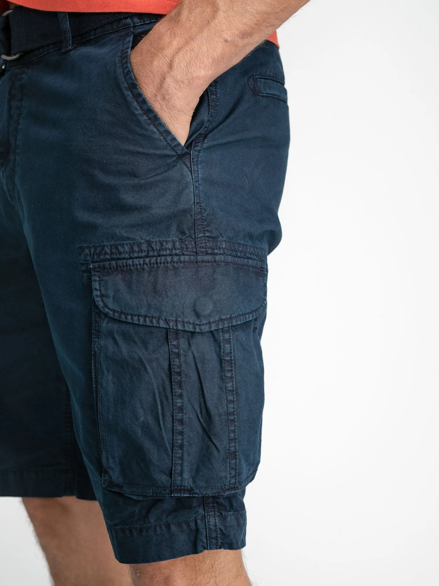 Cargo shorts with belt